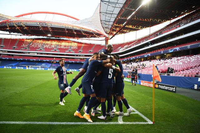 郑钦文2比1逆转战胜肯宁 收获红土赛季“开门红”